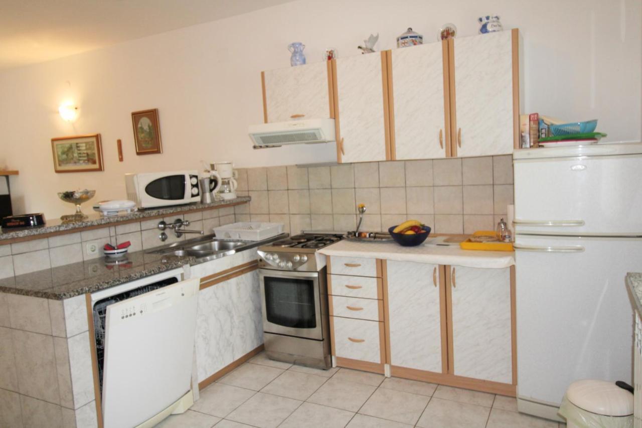 Apartment Valentina Лижнян Экстерьер фото